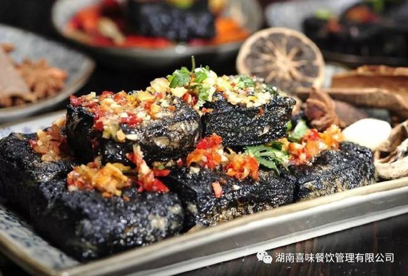 在寻找那一抹属于你的惬意时光时，一杯好咖啡往往能成为你与繁忙生活对话的最佳方式。今天，我们就来聊聊如何用恰到好处的温度来萃取出最完美的咖啡。
