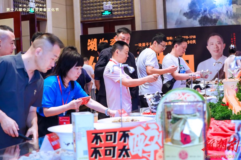 牛排怎么做,好吃又简单?对于许多美食爱好者来说,这是一道挑战与乐趣并存的问题。今天,我们就来聊聊如何在家轻松制作美味的牛排。